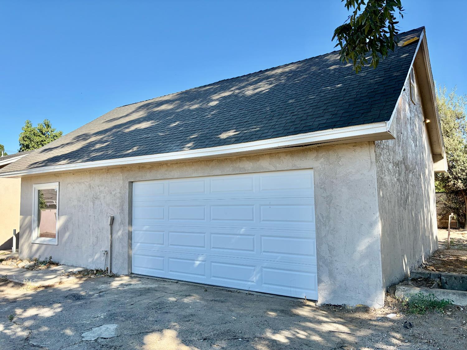 1322 N Central Ave, Modesto, CA 95351