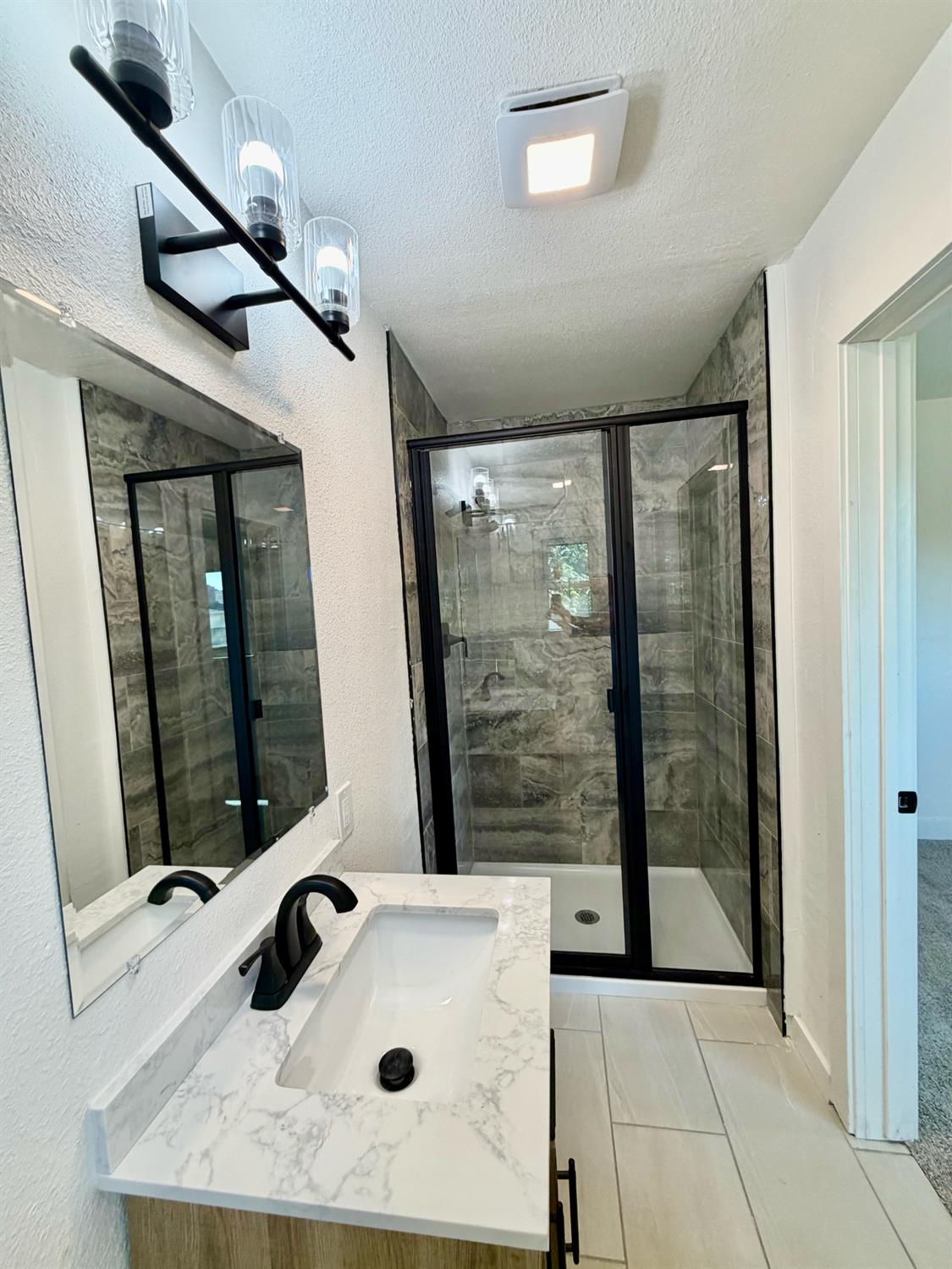 1322 N Central Ave, Modesto, CA 95351