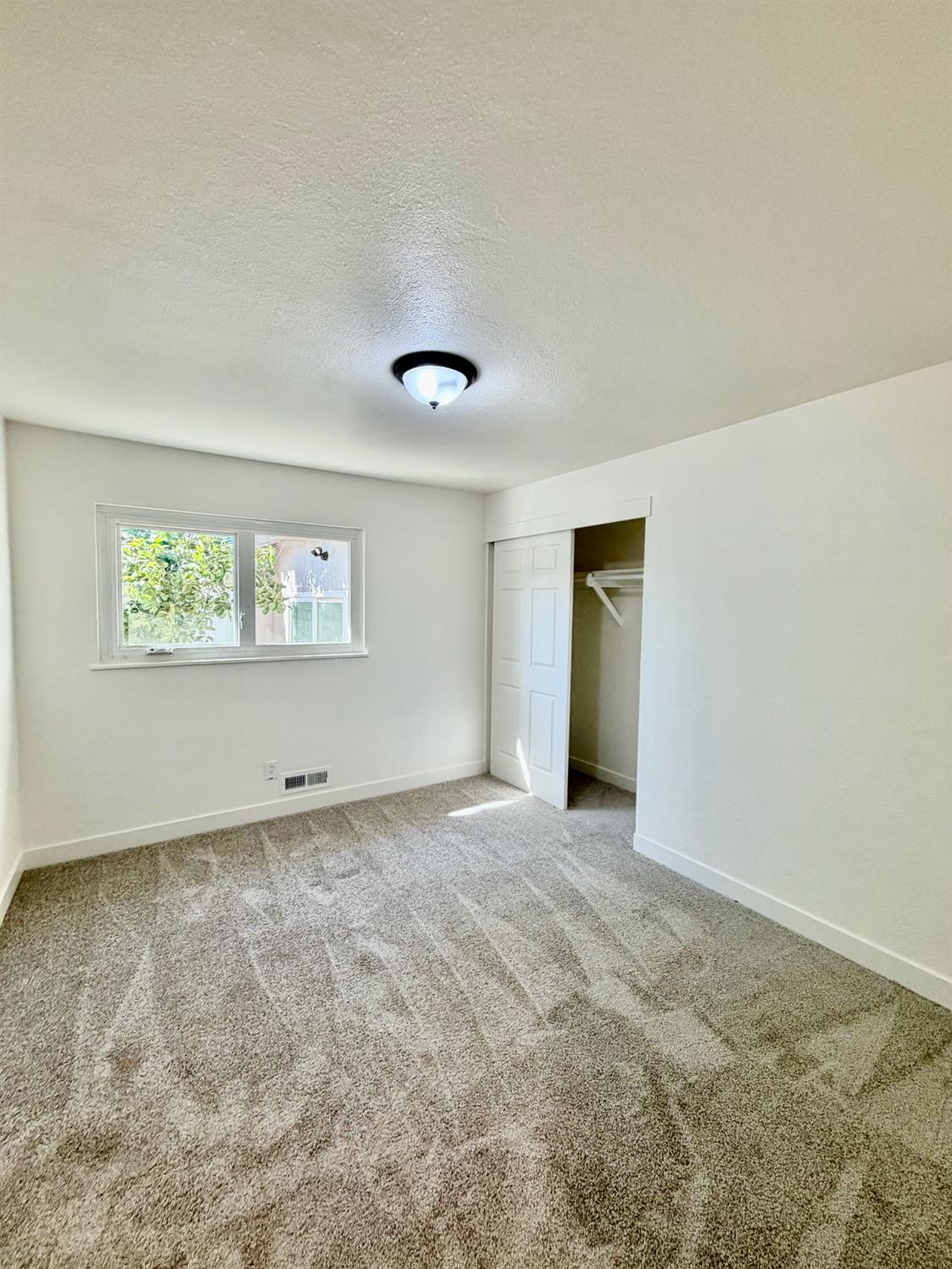 1322 N Central Ave, Modesto, CA 95351