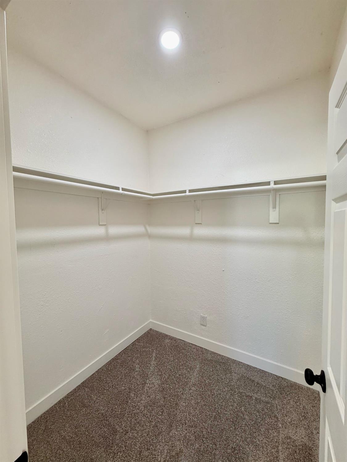 1322 N Central Ave, Modesto, CA 95351