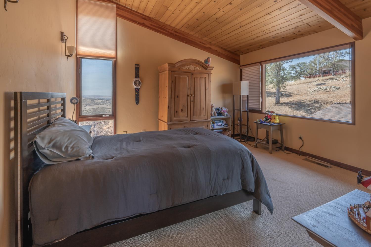 9256 Lazo Way, La Grange, CA 95329