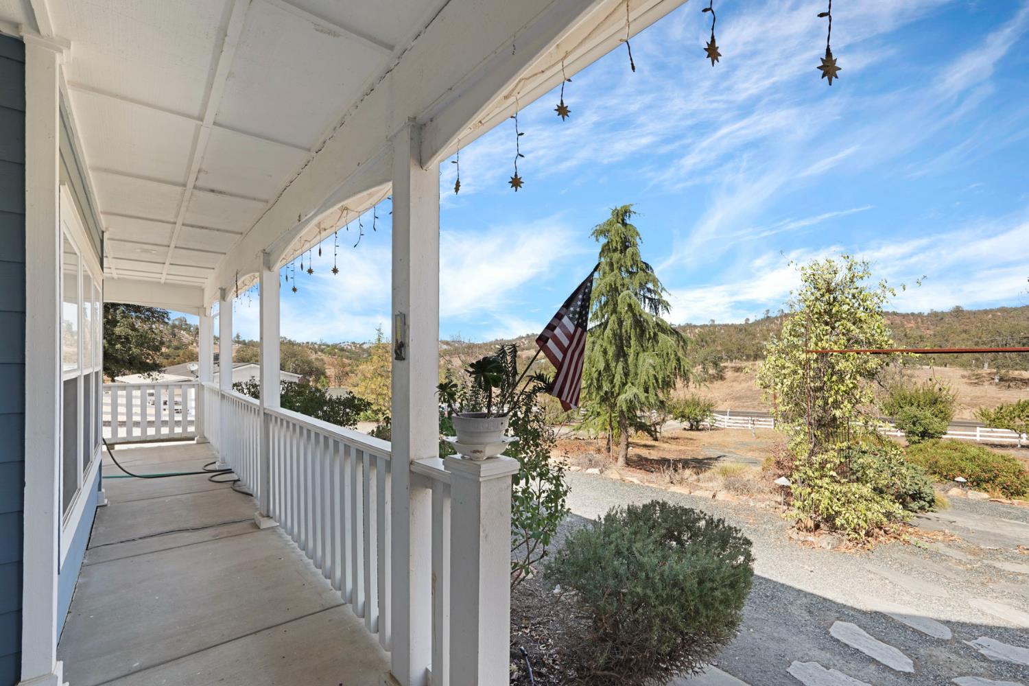 3040 Pepito Dr, La Grange, CA 95329
