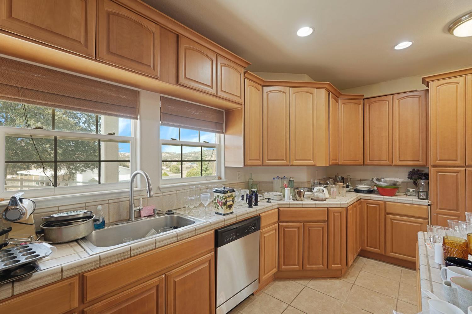 3040 Pepito Dr, La Grange, CA 95329