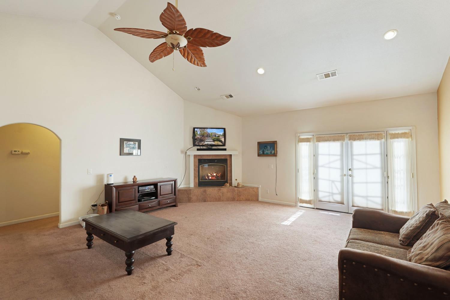 3040 Pepito Dr, La Grange, CA 95329