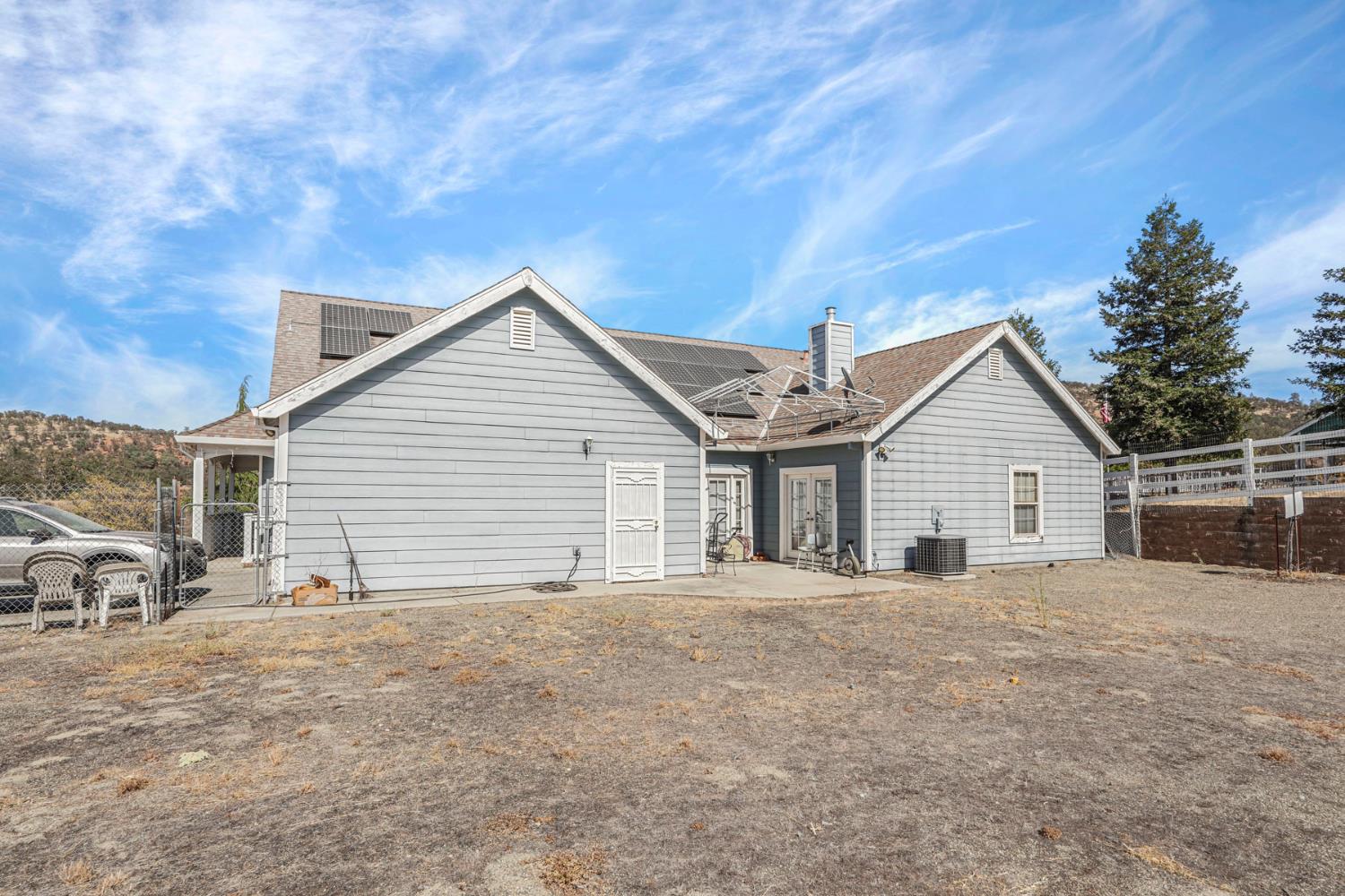 3040 Pepito Dr, La Grange, CA 95329