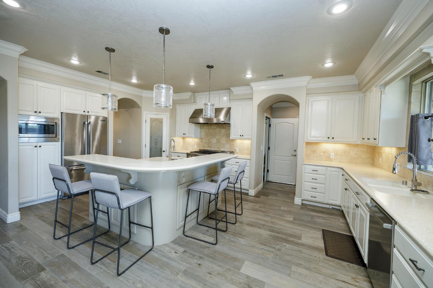 2505 Nathaniel Ct, Escalon, CA 95320
