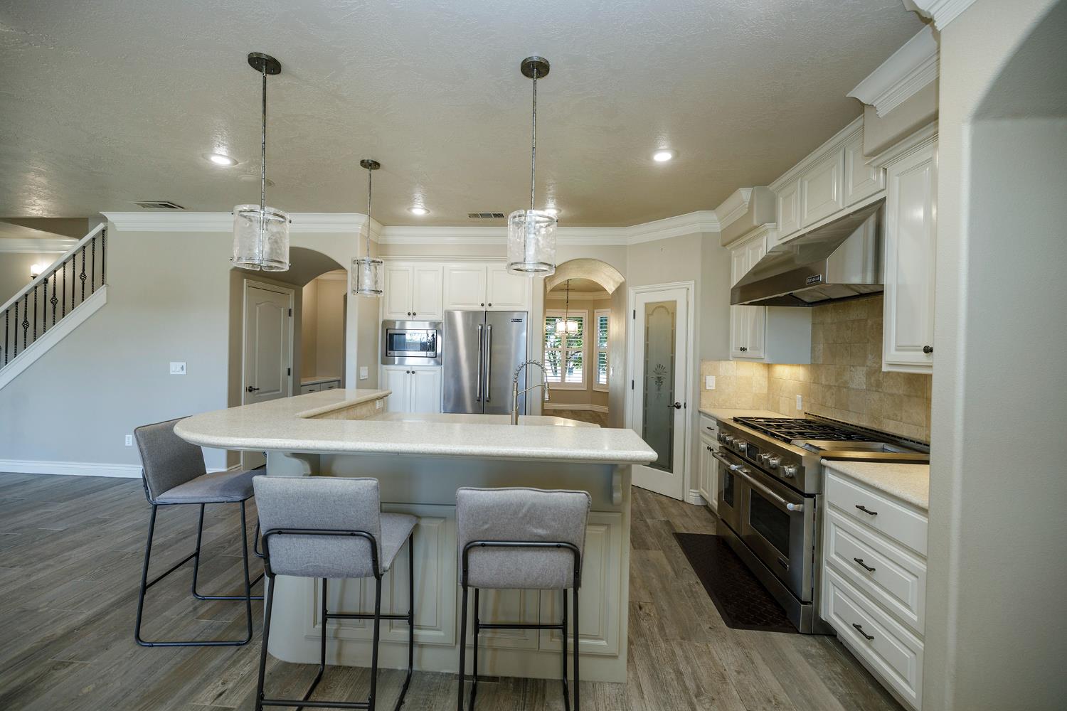 2505 Nathaniel Ct, Escalon, CA 95320