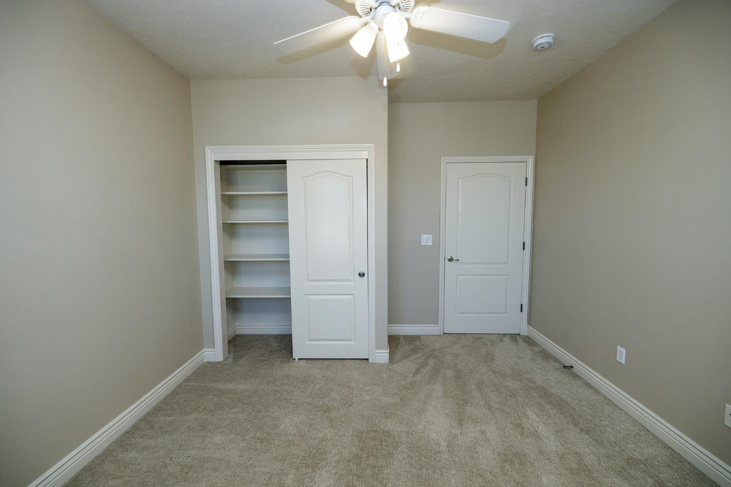2505 Nathaniel Ct, Escalon, CA 95320