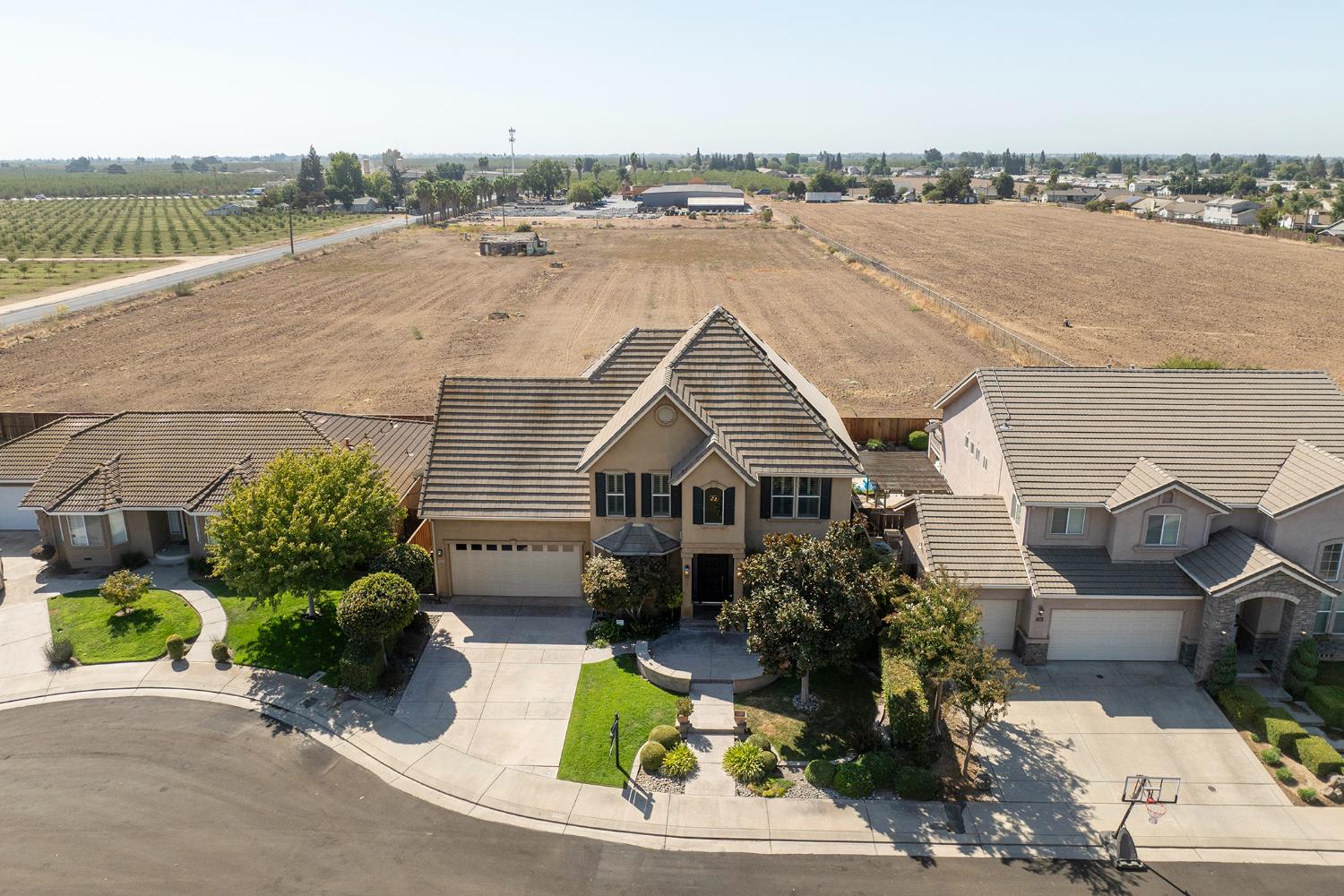 2505 Nathaniel Ct, Escalon, CA 95320