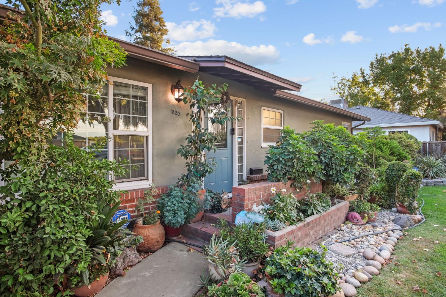 1520 E Marshall St, Turlock, CA 95380