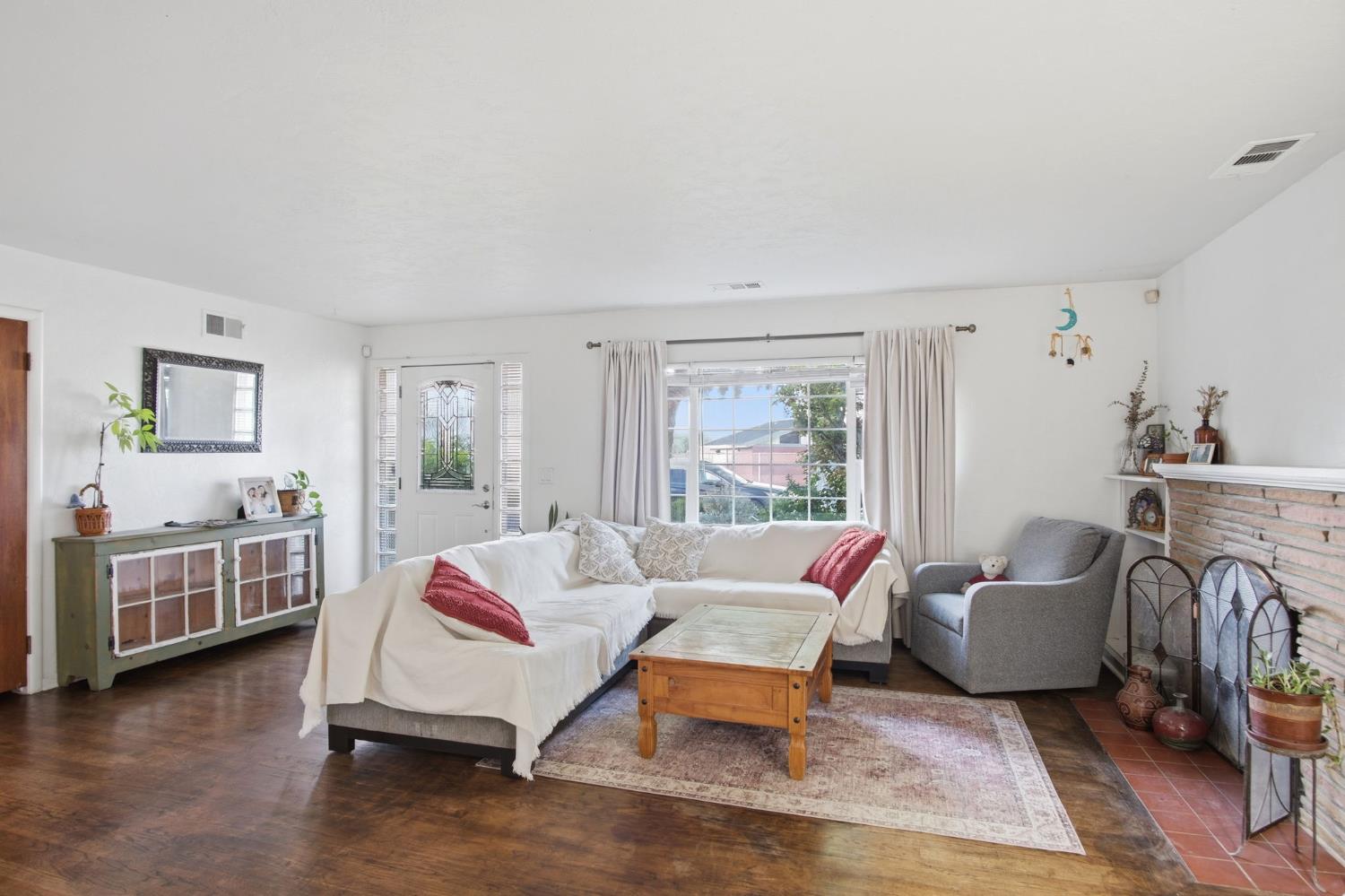1520 E Marshall St, Turlock, CA 95380