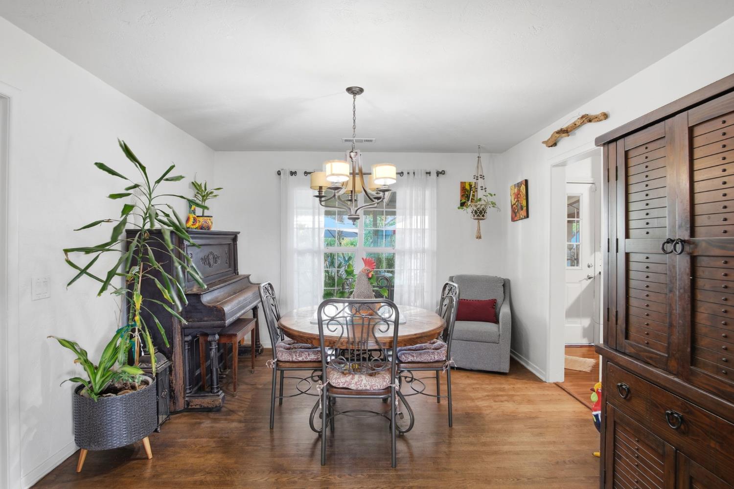 1520 E Marshall St, Turlock, CA 95380