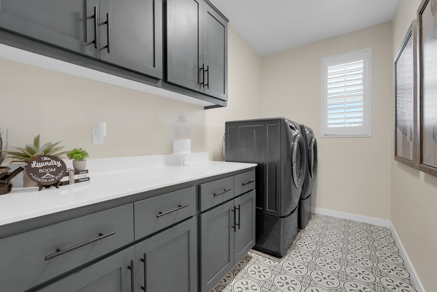 4723 Ariel St, Keyes, CA 95328