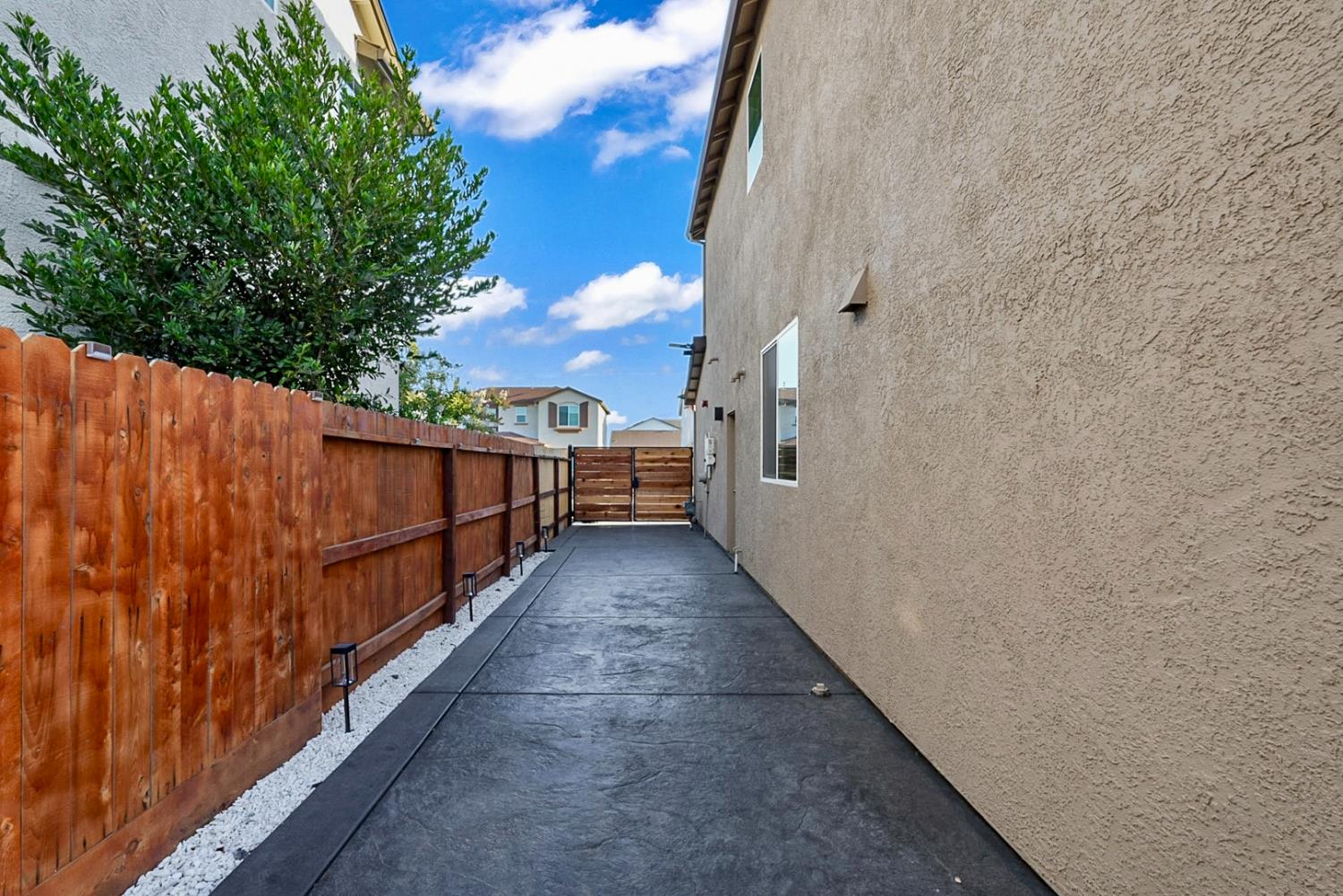 4723 Ariel St, Keyes, CA 95328