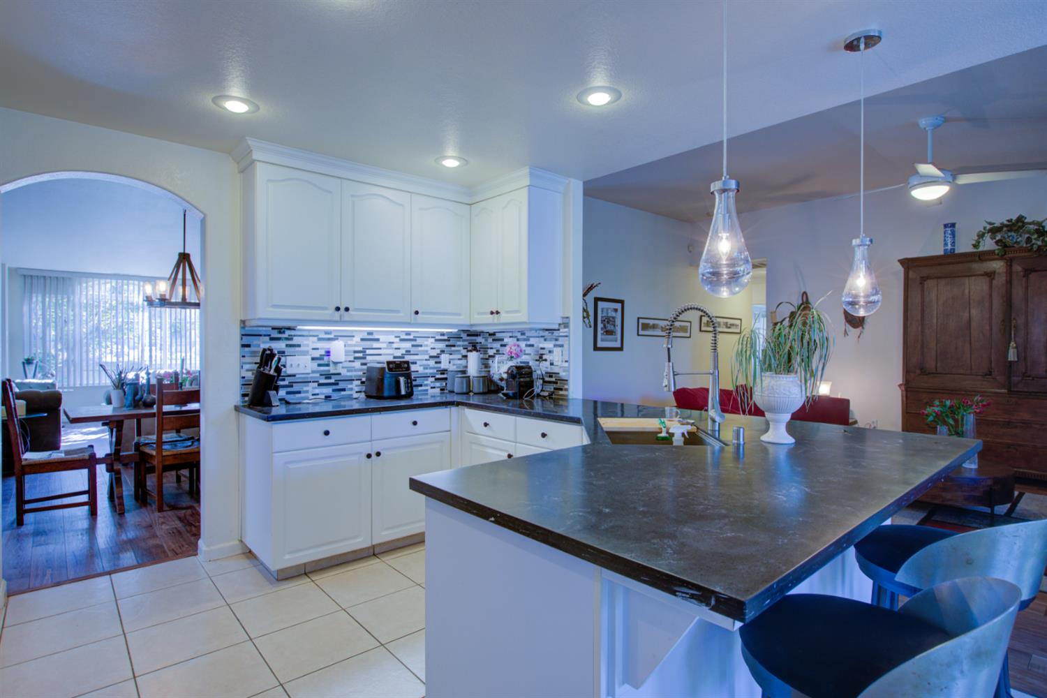 4021 Wheeler Peak Way, Modesto, CA 95356