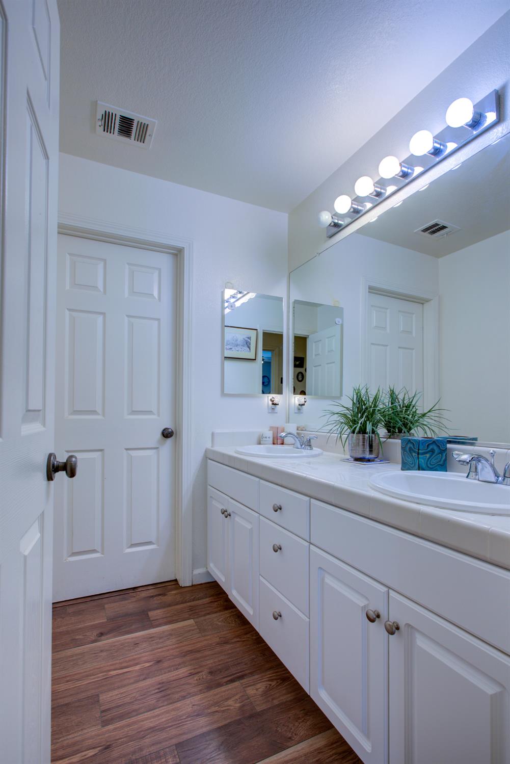 4021 Wheeler Peak Way, Modesto, CA 95356