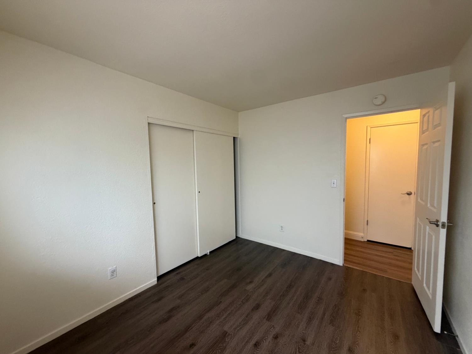 523 Chesterfield Dr, Patterson, CA 95363