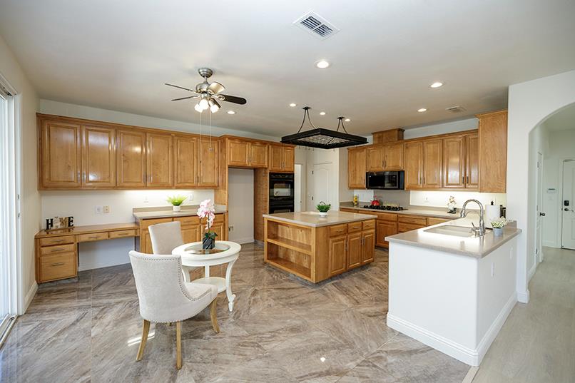 4021 Thornhill Way, Modesto, CA 95356