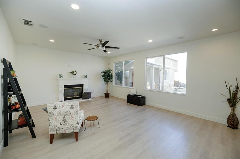 4021 Thornhill Way, Modesto, CA 95356