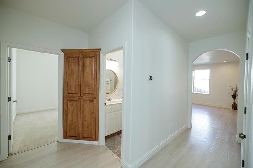 4021 Thornhill Way, Modesto, CA 95356