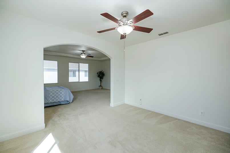 4021 Thornhill Way, Modesto, CA 95356