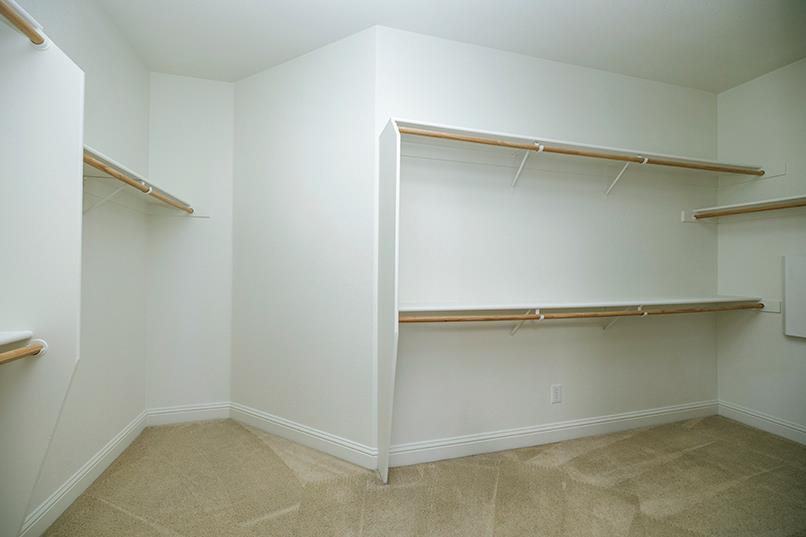4021 Thornhill Way, Modesto, CA 95356