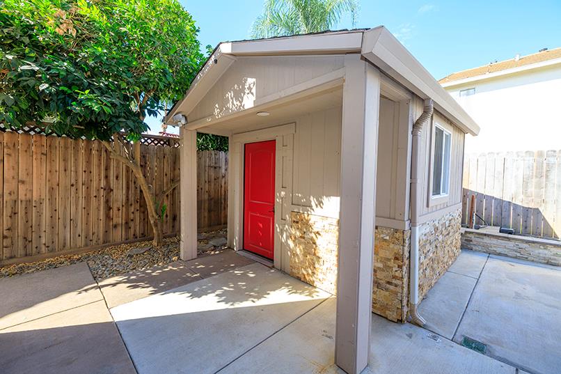 4021 Thornhill Way, Modesto, CA 95356