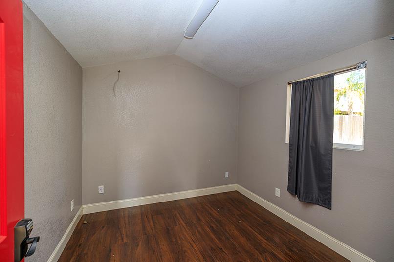 4021 Thornhill Way, Modesto, CA 95356