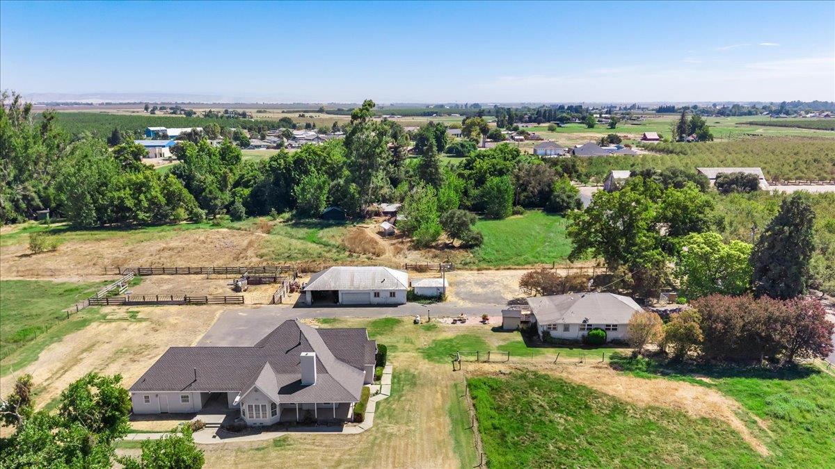 4301 Lone Tree Rd, Oakdale, CA 95361
