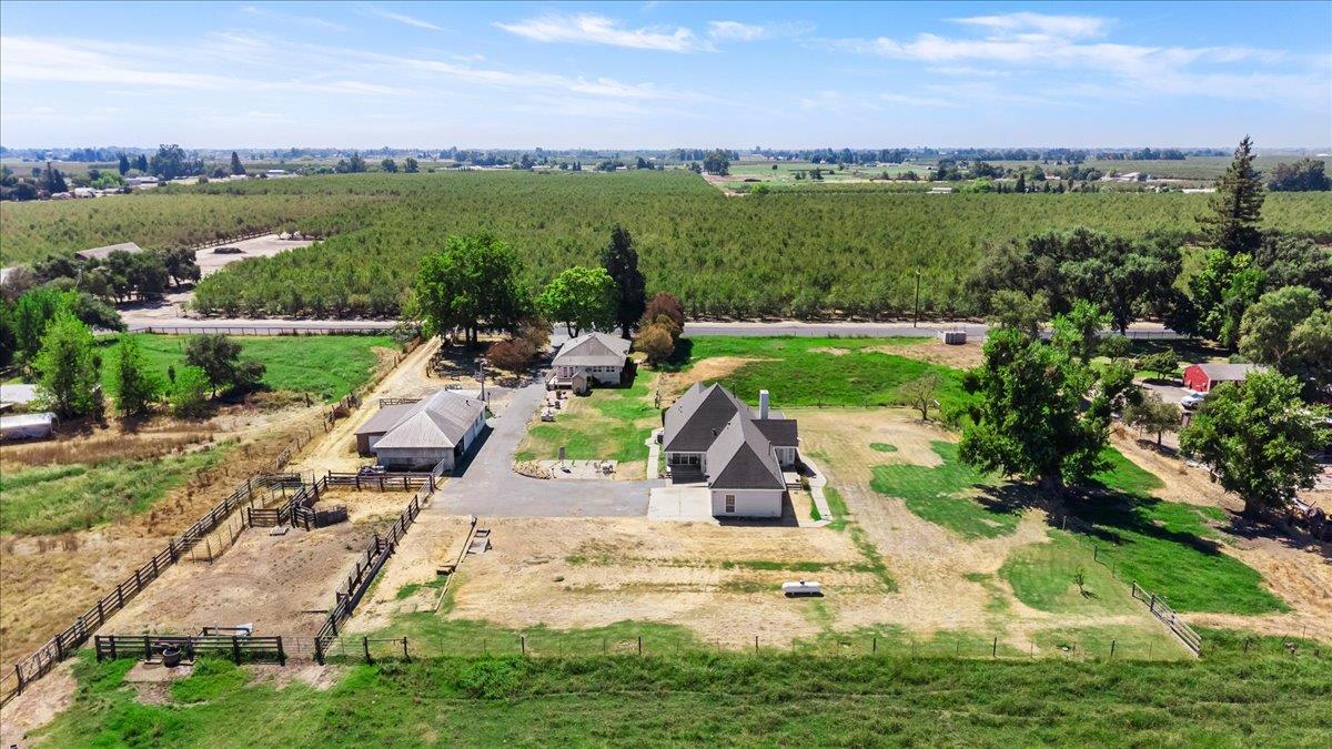 4301 Lone Tree Rd, Oakdale, CA 95361