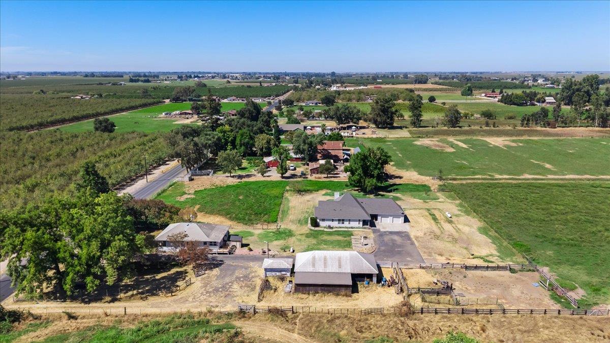 4301 Lone Tree Rd, Oakdale, CA 95361