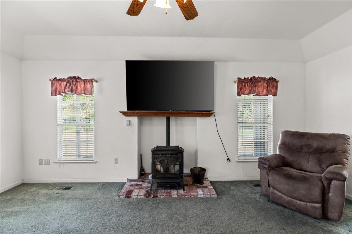 4301 Lone Tree Rd, Oakdale, CA 95361