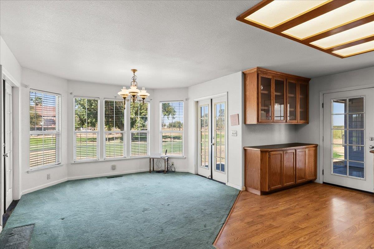 4301 Lone Tree Rd, Oakdale, CA 95361