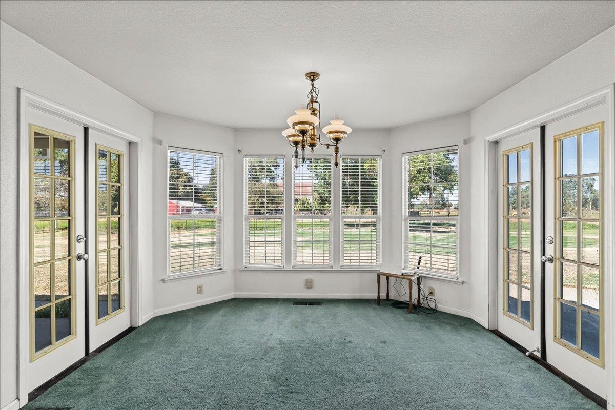 4301 Lone Tree Rd, Oakdale, CA 95361