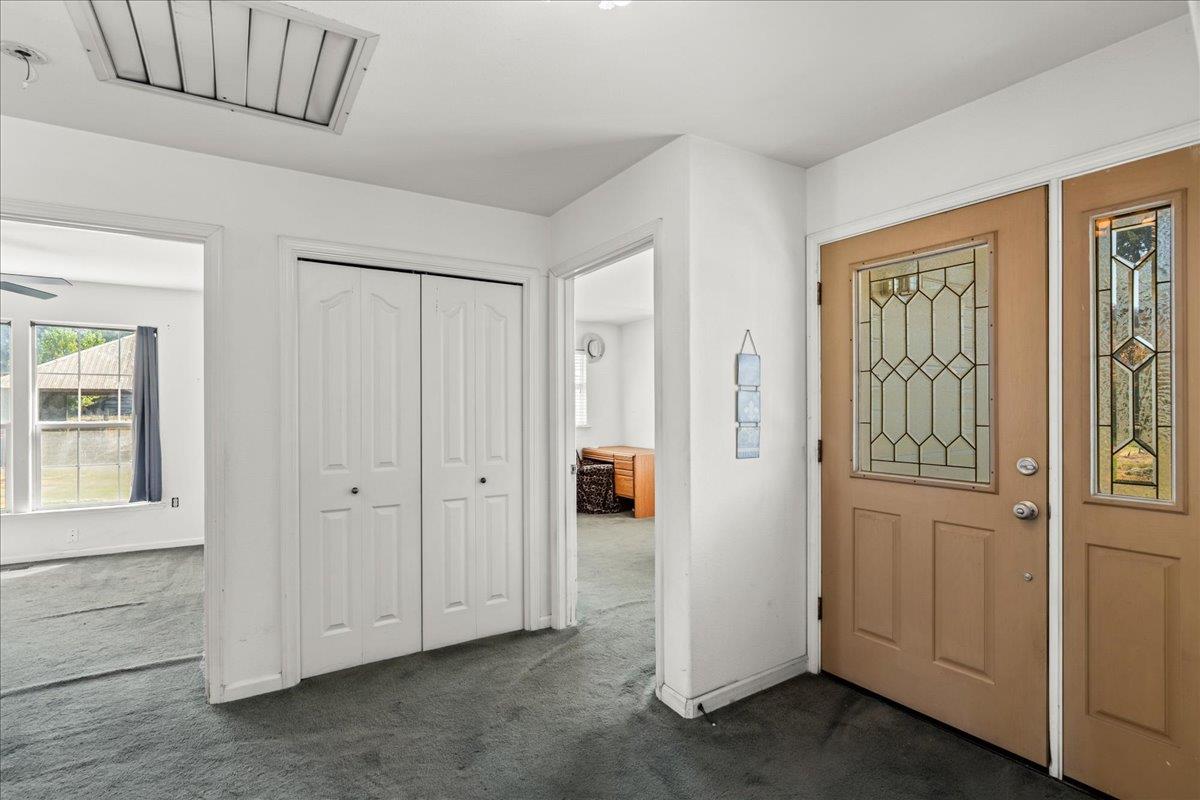 4301 Lone Tree Rd, Oakdale, CA 95361