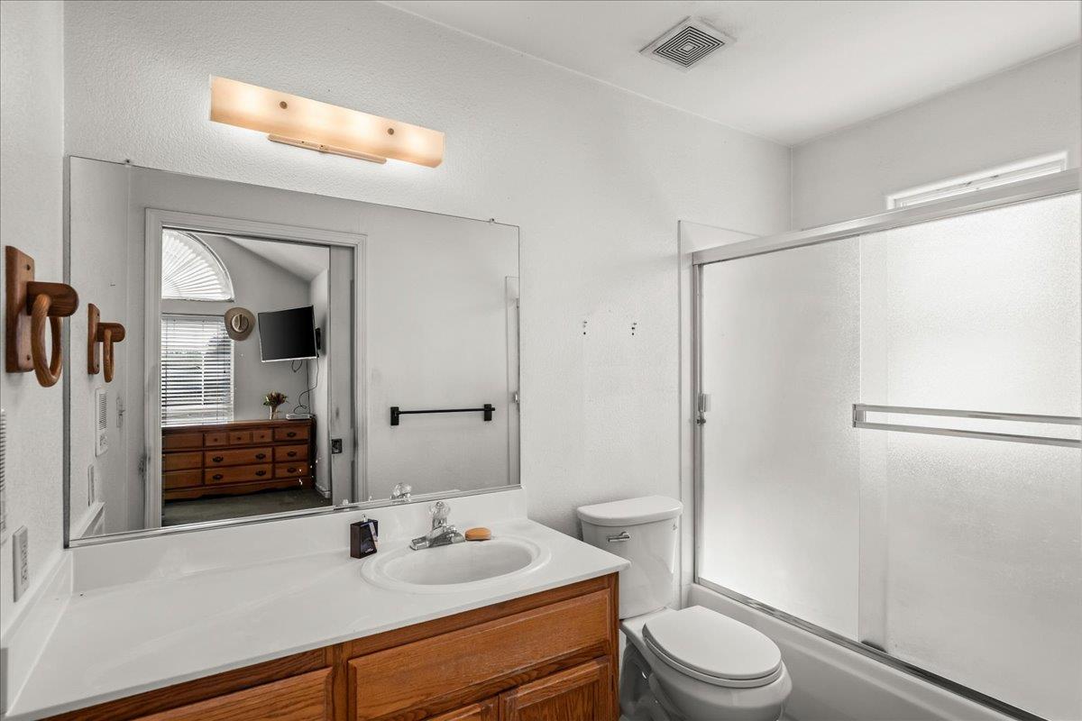 4301 Lone Tree Rd, Oakdale, CA 95361