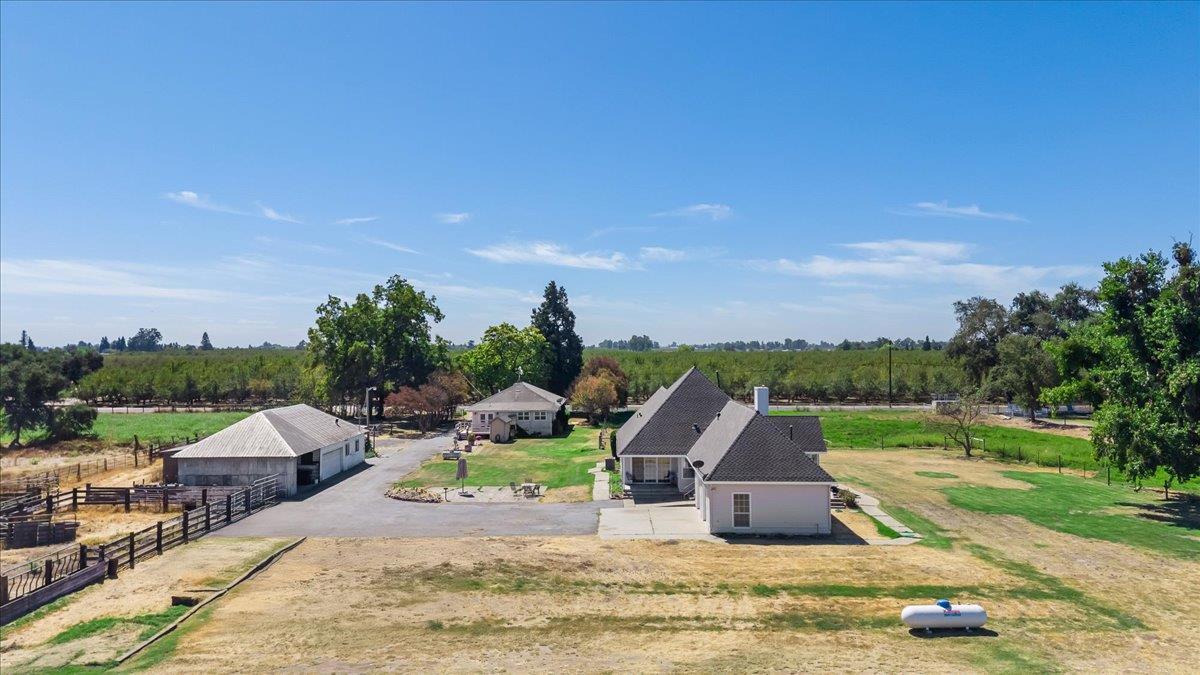 4301 Lone Tree Rd, Oakdale, CA 95361