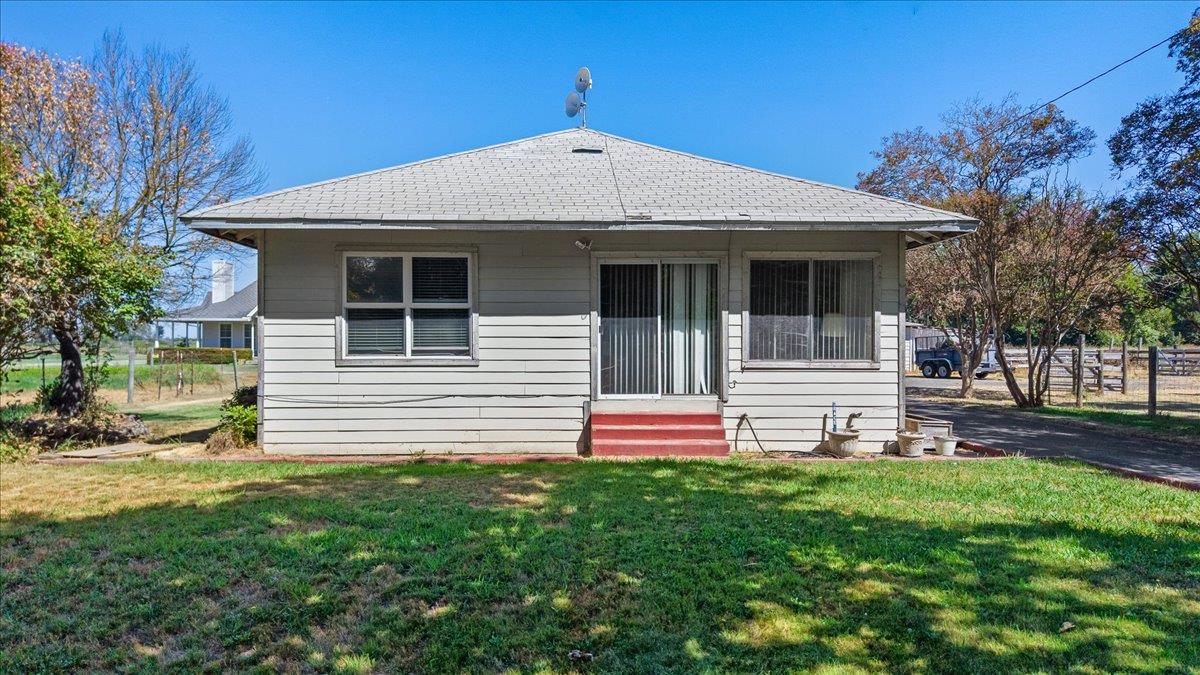 4301 Lone Tree Rd, Oakdale, CA 95361