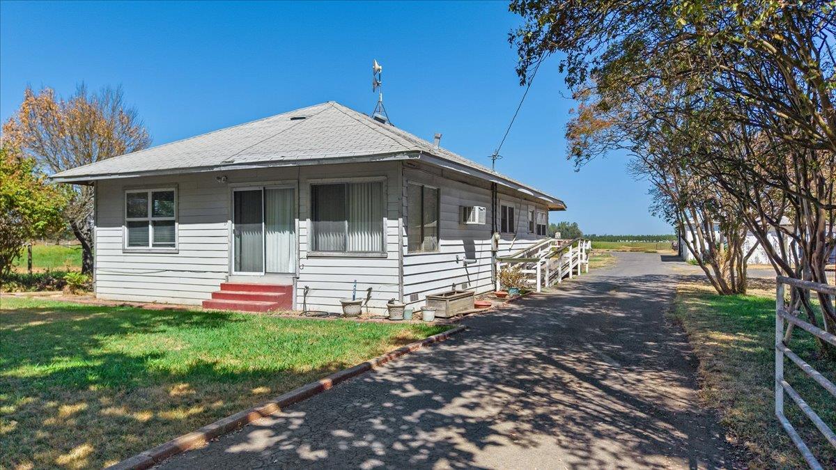 4301 Lone Tree Rd, Oakdale, CA 95361