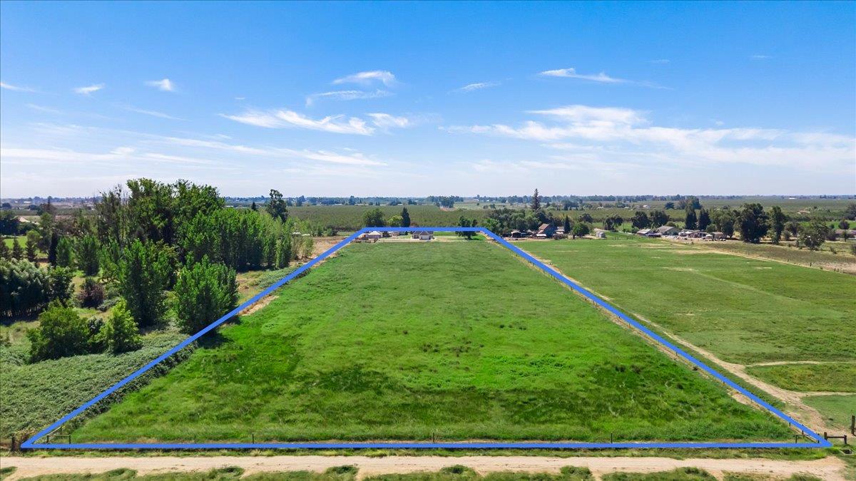 4301 Lone Tree Rd, Oakdale, CA 95361