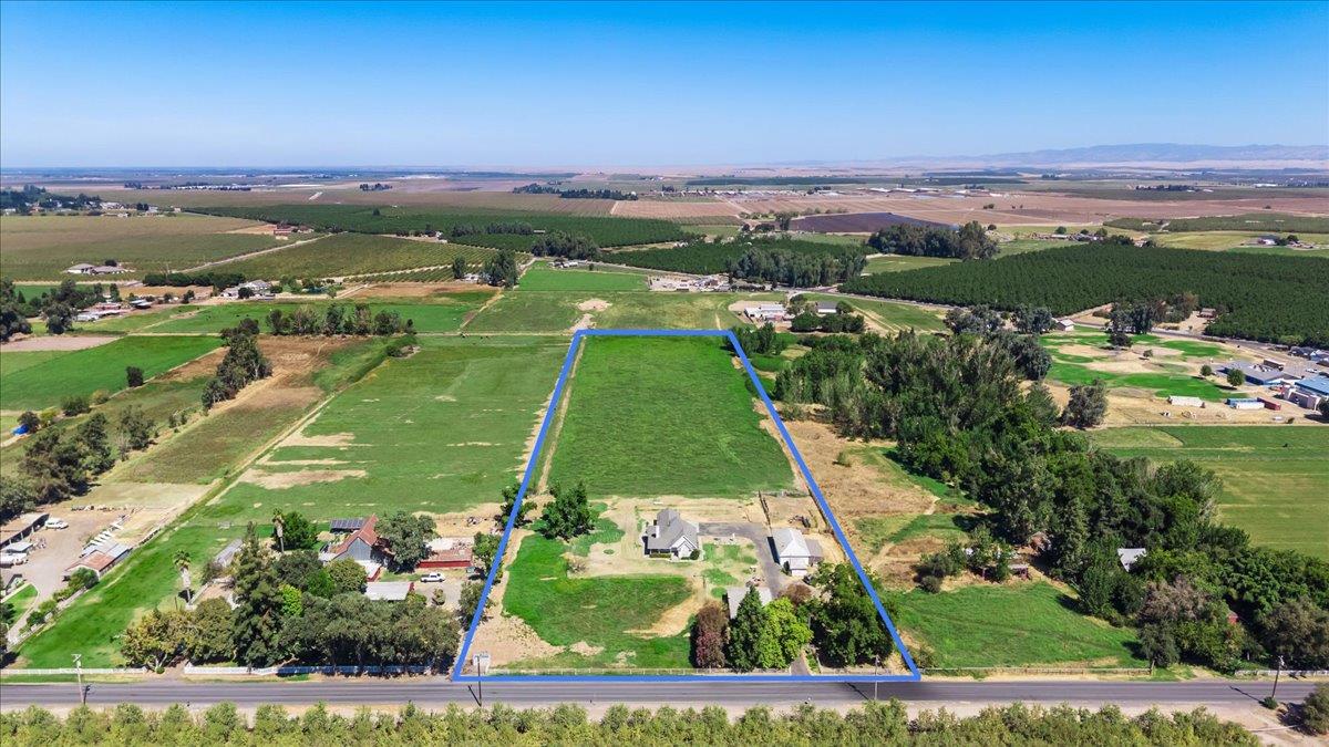 4301 Lone Tree Rd, Oakdale, CA 95361