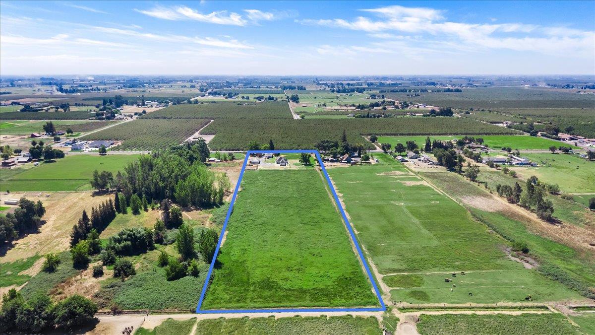4301 Lone Tree Rd, Oakdale, CA 95361