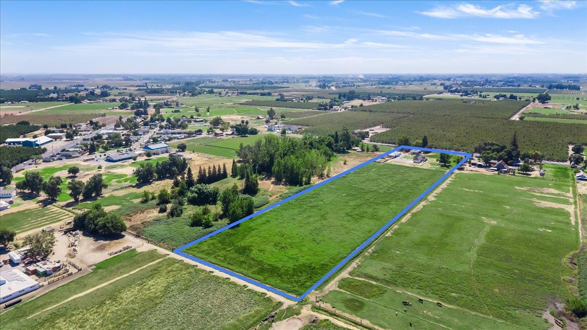 4301 Lone Tree Rd, Oakdale, CA 95361
