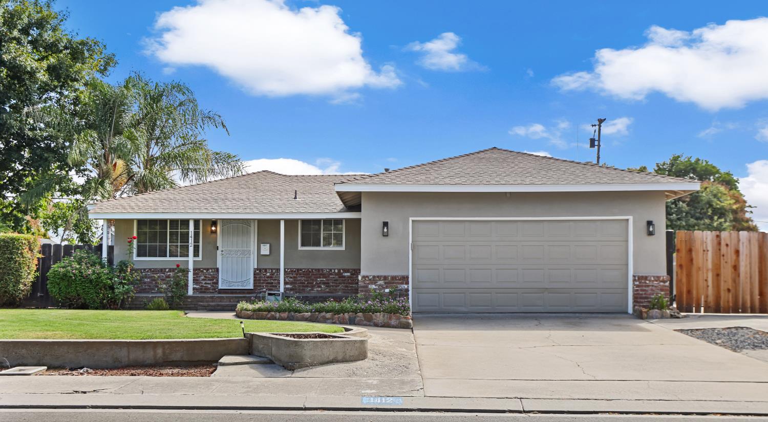 1412 Elisabeth Ave, Escalon, CA 95320