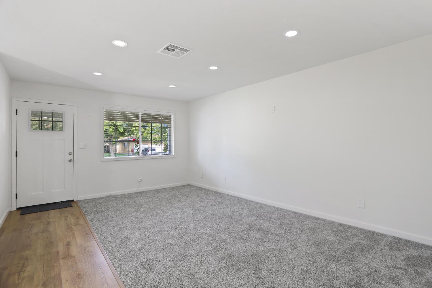 1412 Elisabeth Ave, Escalon, CA 95320