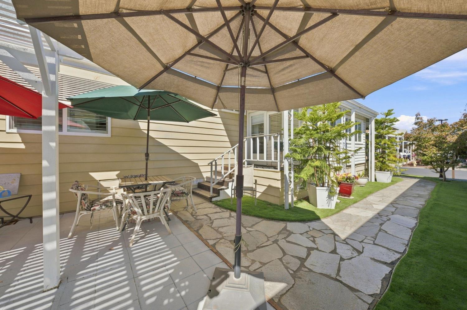 3829 Surfside Dr #129, Modesto, CA 95355