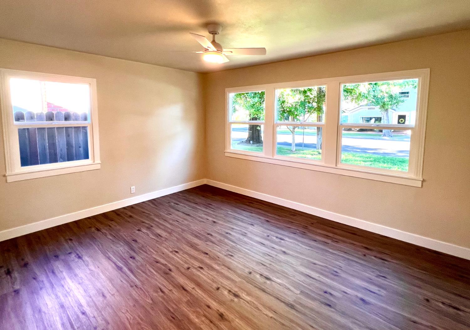614 Coldwell Ave, Modesto, CA 95354