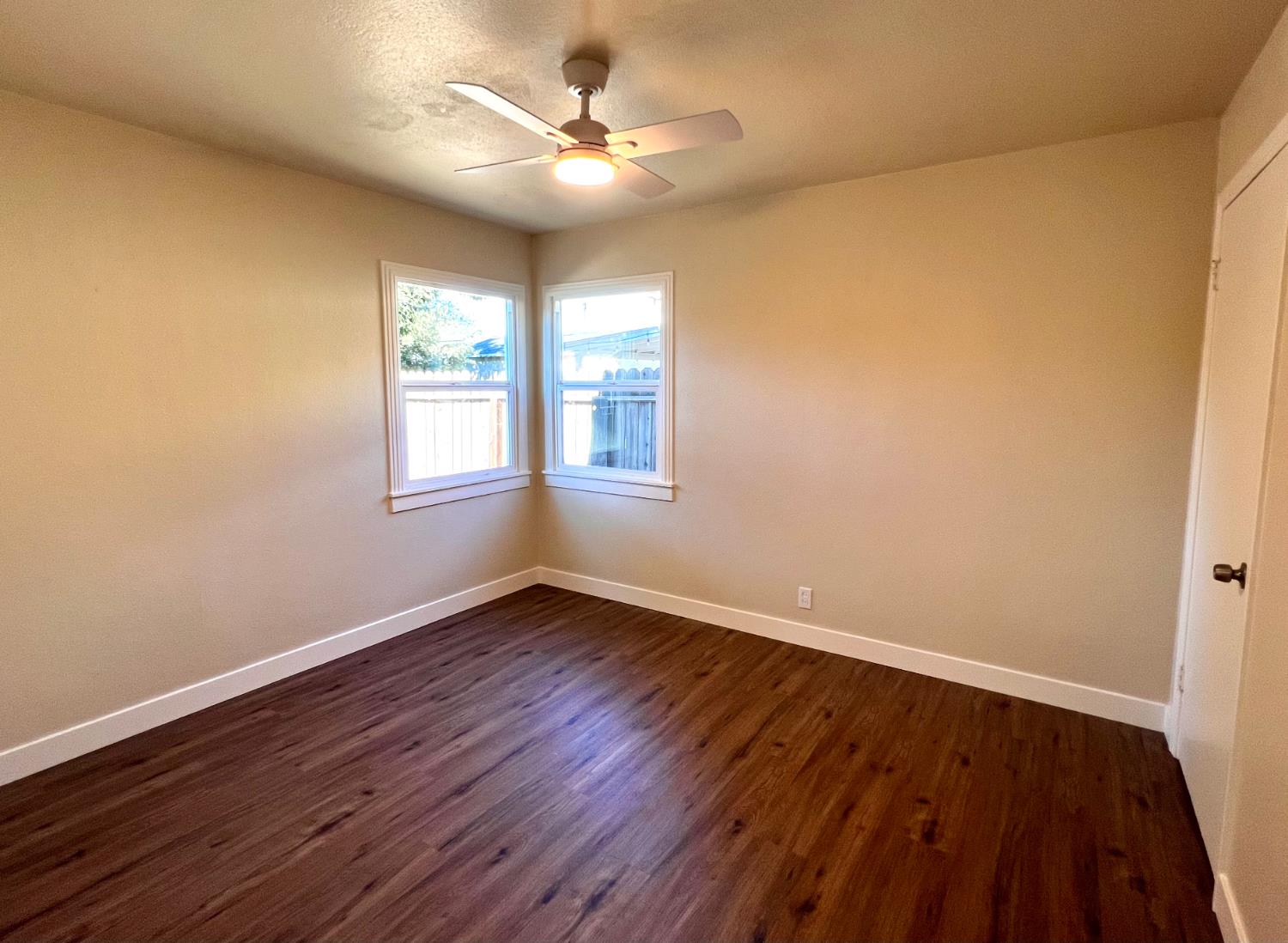 614 Coldwell Ave, Modesto, CA 95354