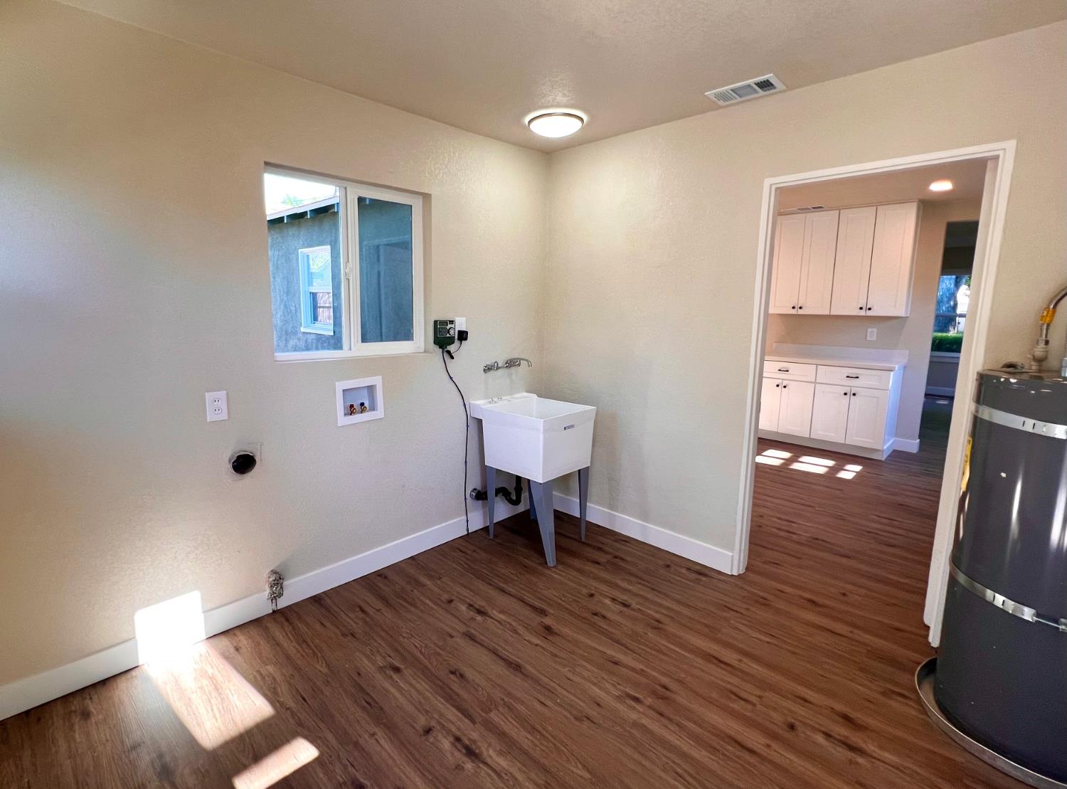 614 Coldwell Ave, Modesto, CA 95354
