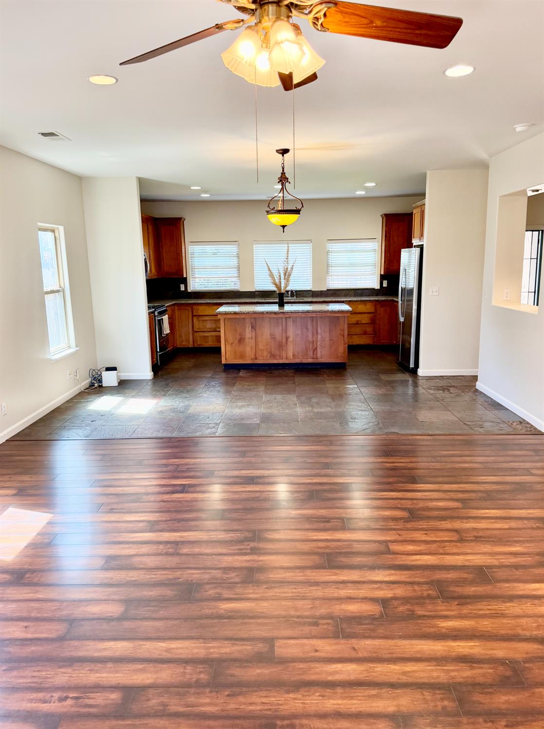 3868 Central Ave, Ceres, CA 95307
